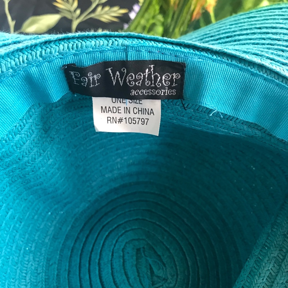 Beach hats - Picture 4 of 5